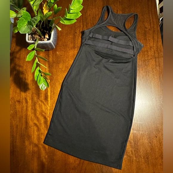 NWOT Fabletics Little Black Dress - Picture 2 of 9
